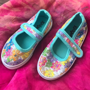 Kidgets floral neon lace‎ sneaker flats